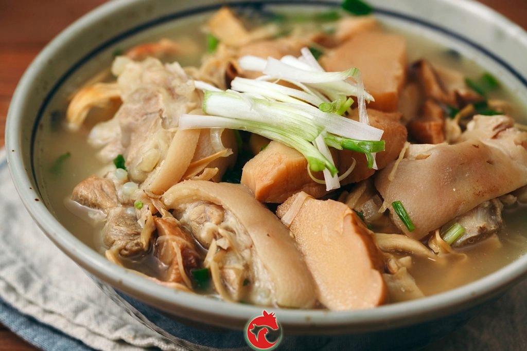 Dựng heo sau (Giò gân)