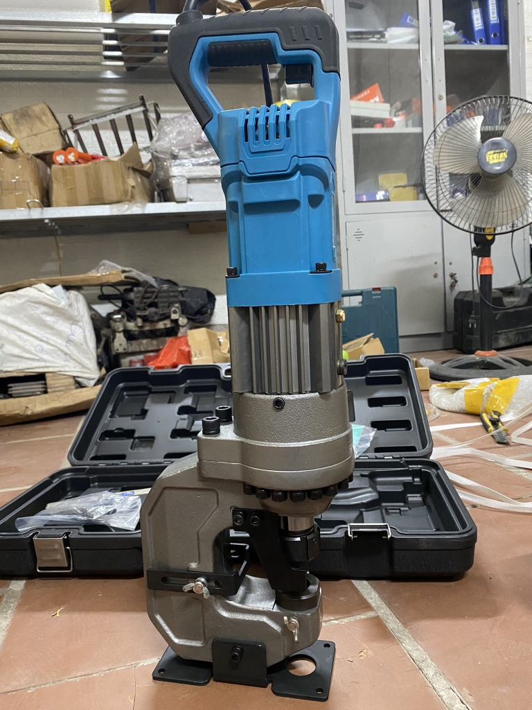 Máy Đột Lỗ Thủy Lực Cầm Tay CPM-25