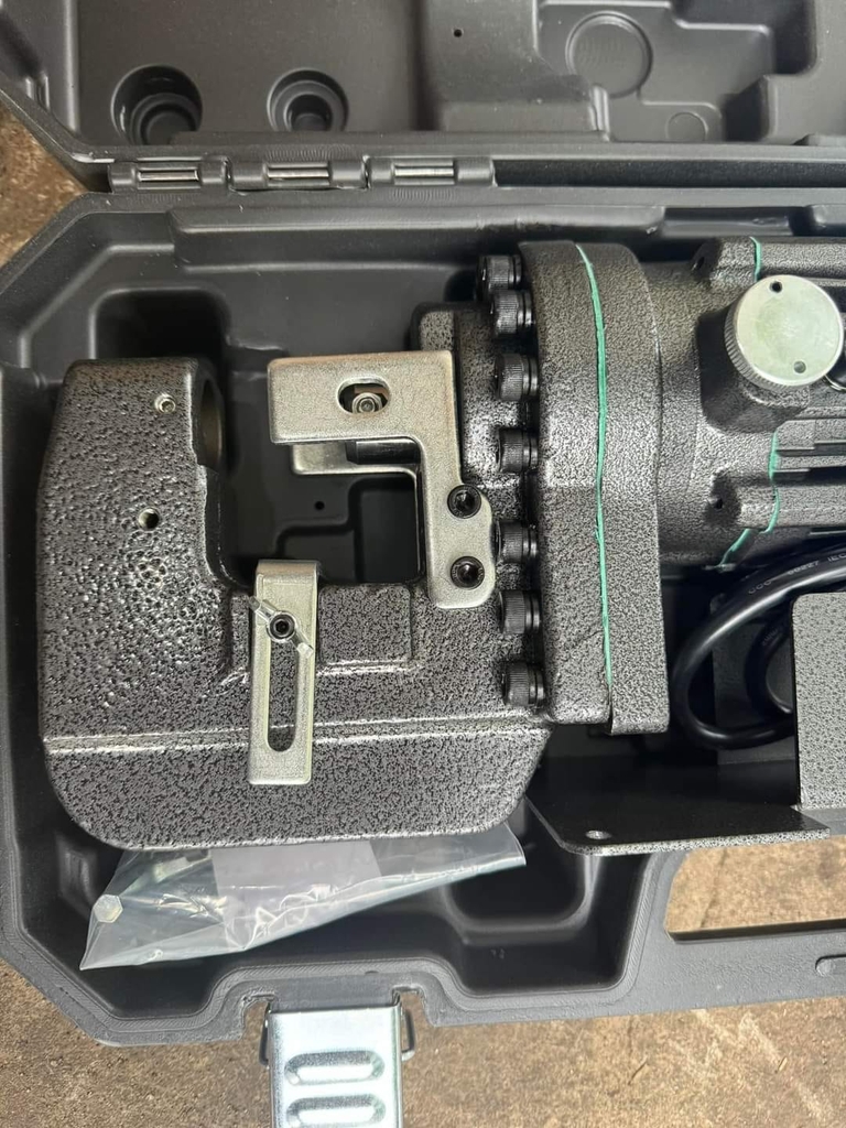 Máy đột lỗ thủy lực cầm tay MHP-30 ( Phổ thông )