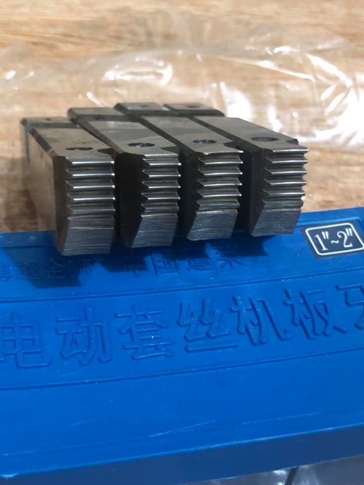 Dao Tiện Ren Ống Trung Quốc