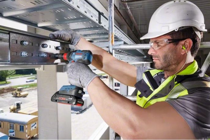 Máy bắt vít động lực dùng pin GDX 18V-200C (không pin, sạc)