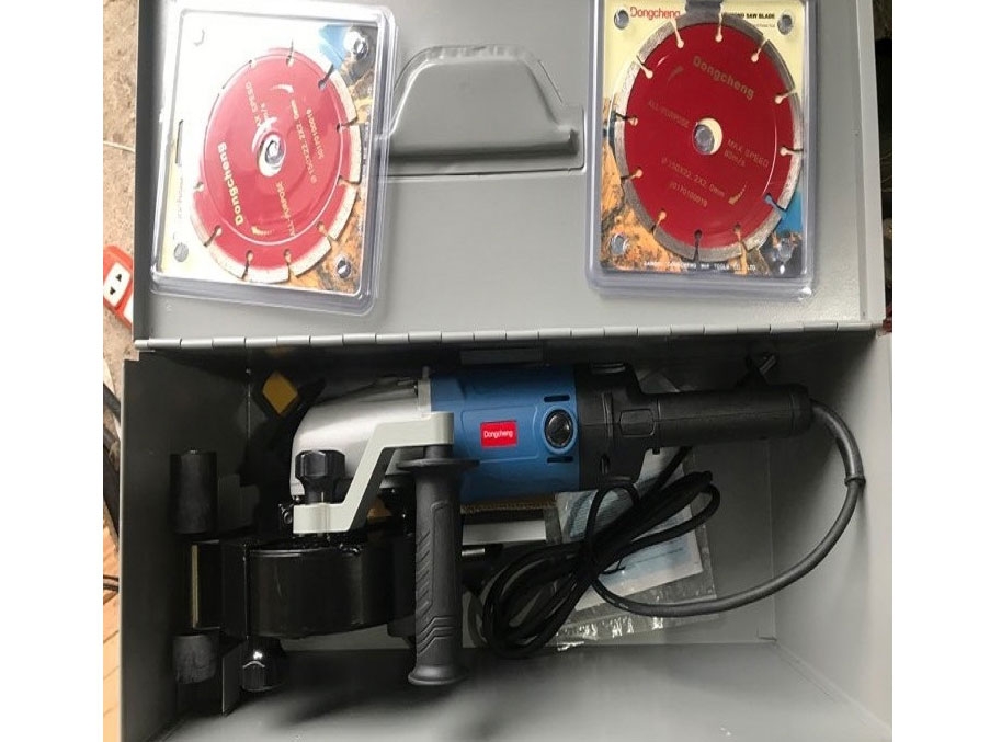 Máy Cắt Rãnh Tường 2 Lưỡi Dongcheng DZR02-150 (1400w)