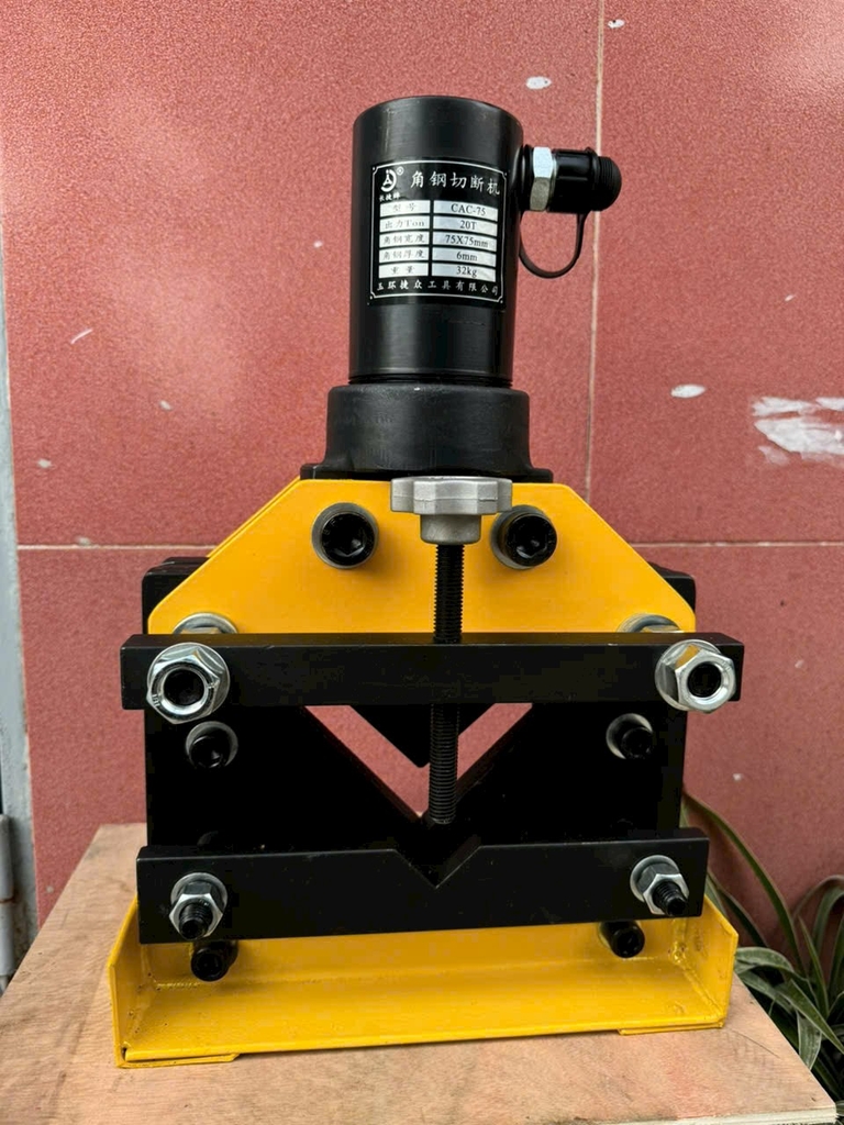 Máy cắt sắt V CAC-75