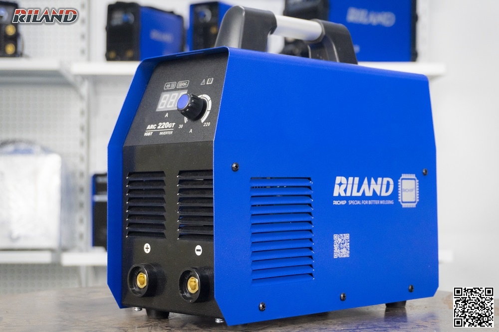 Máy hàn que điện tử RILAND ARC 220GT