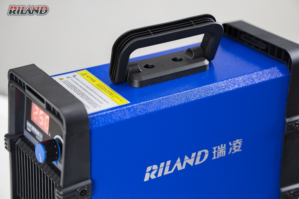 Máy hàn que điện tử RILAND ZX7 250DE
