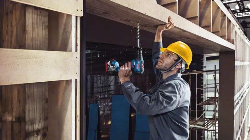 Máy khoan bắt vít dùng pin GSR 18V-50