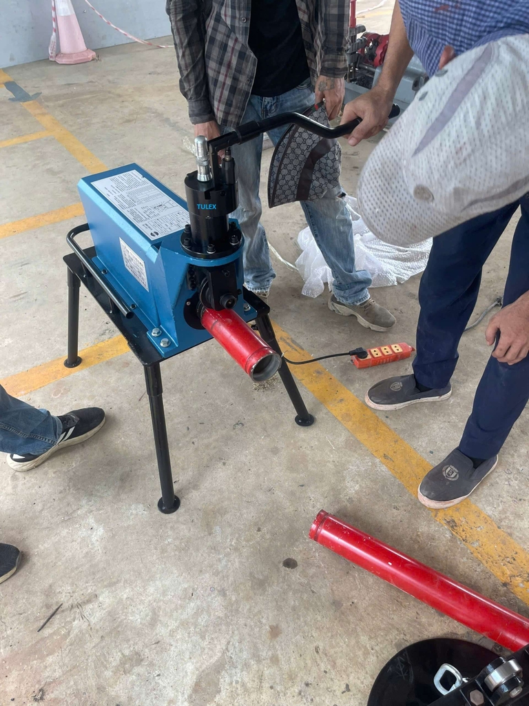 Máy Lăn Rãnh Ống YC-010 (50-219mm)