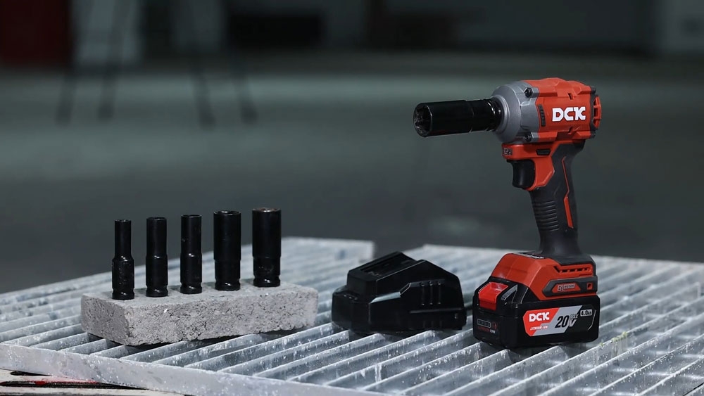 Máy siết bu lông dùng pin Li-ion 20V KDPB358 (TYPE EM) - DCK