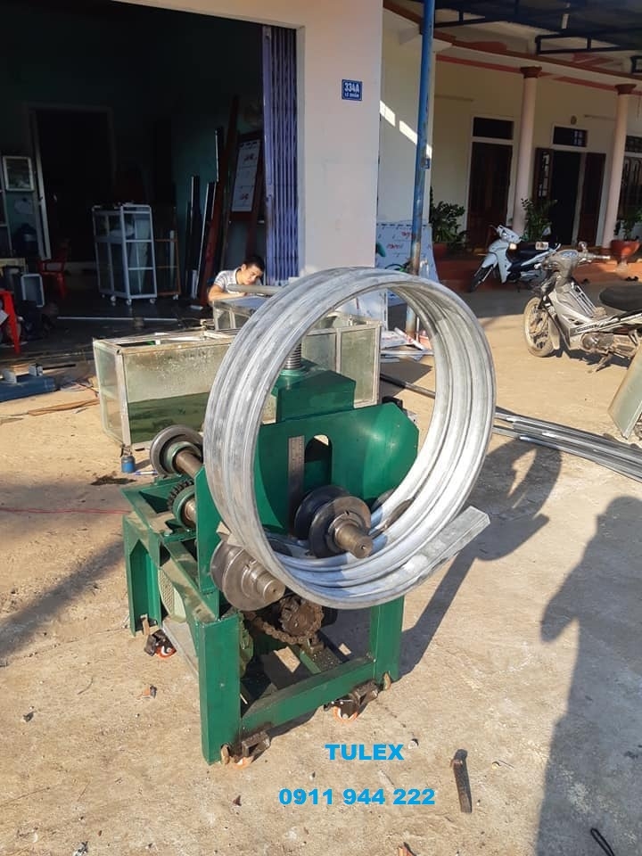 Máy Uốn Ống BA4