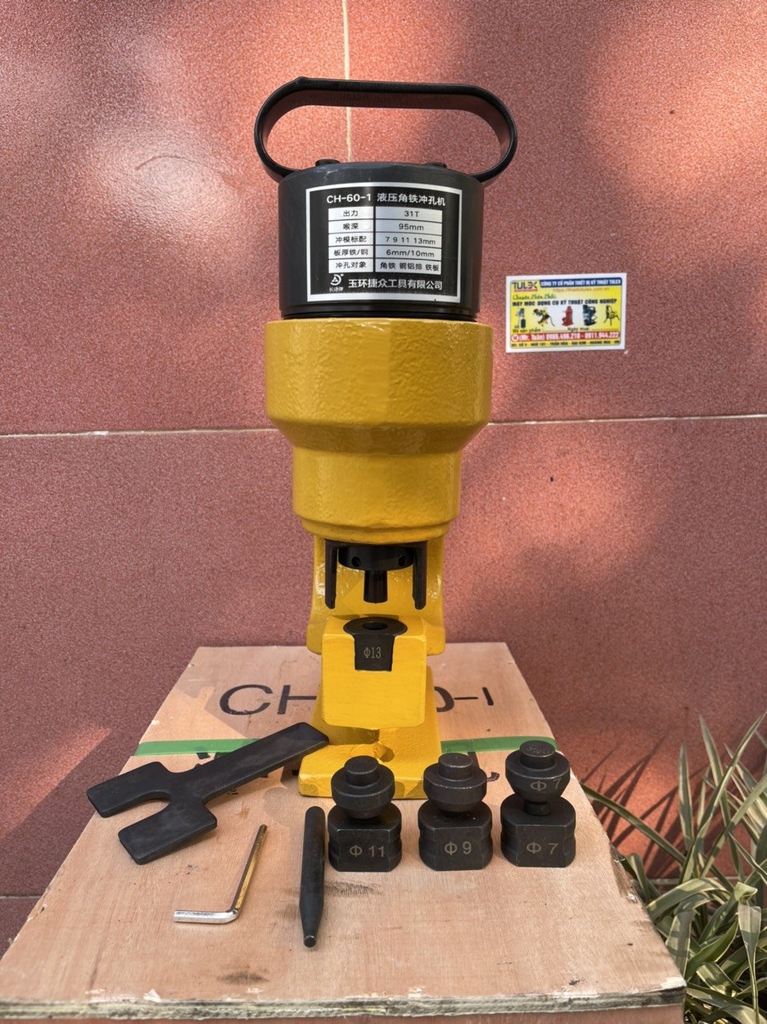 Đột Lỗ Thủy Lực CH-60-1