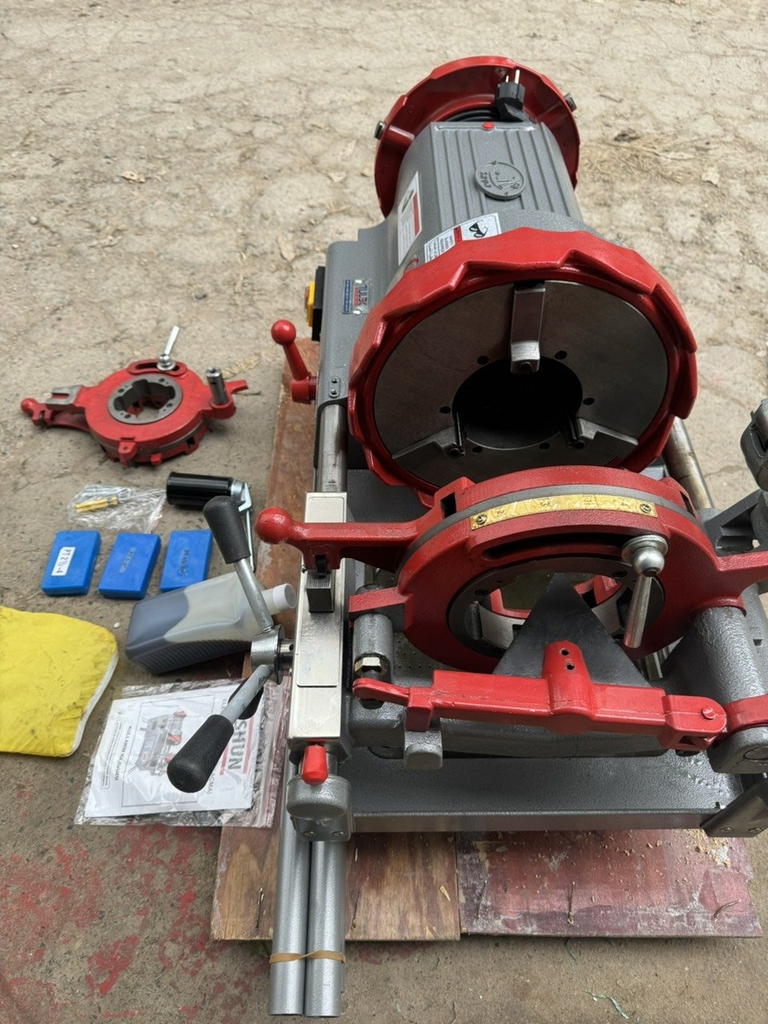 Máy Tiện Ren Ống Trung Quốc Z1T-R4 (21-114MM)