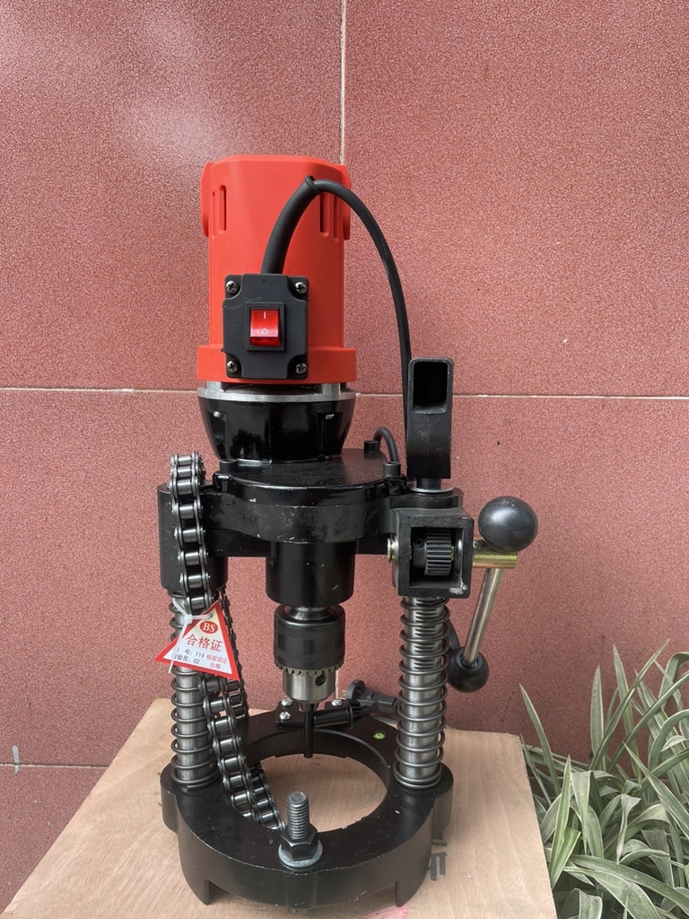 Máy khoét lỗ ống K-114F