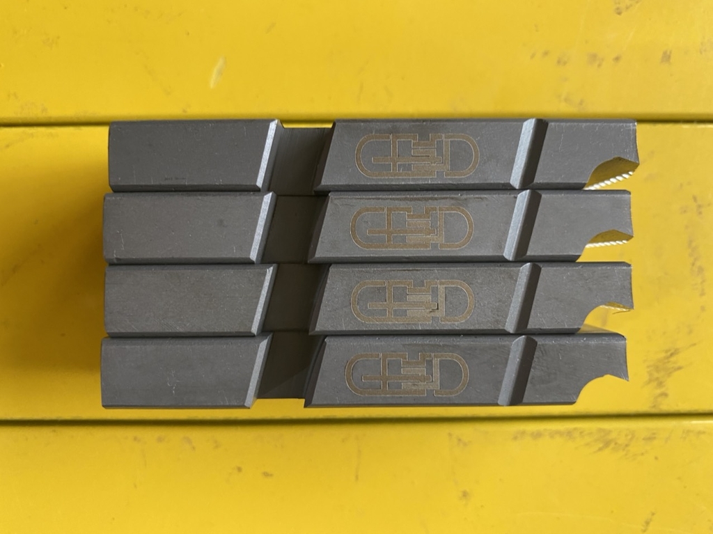 Dao Tiện Ren Ống Máy Nhật Tiger