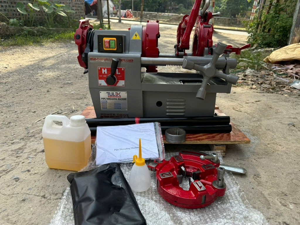 Máy Tiện Ren Ống Hộp Số Tulex Z1T-65G-A (21-76mm)