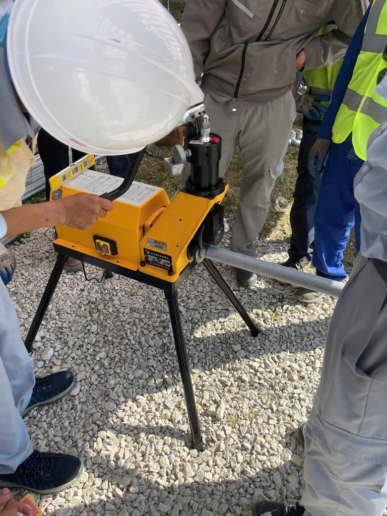 Máy Lăn Rãnh Ống YG6C-A