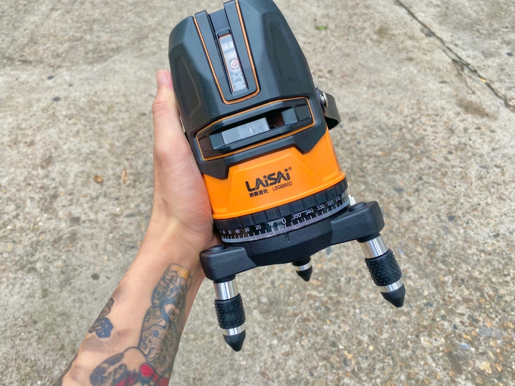 Máy cân bằng Laser 5 tia xanh Laisai LSG686OD