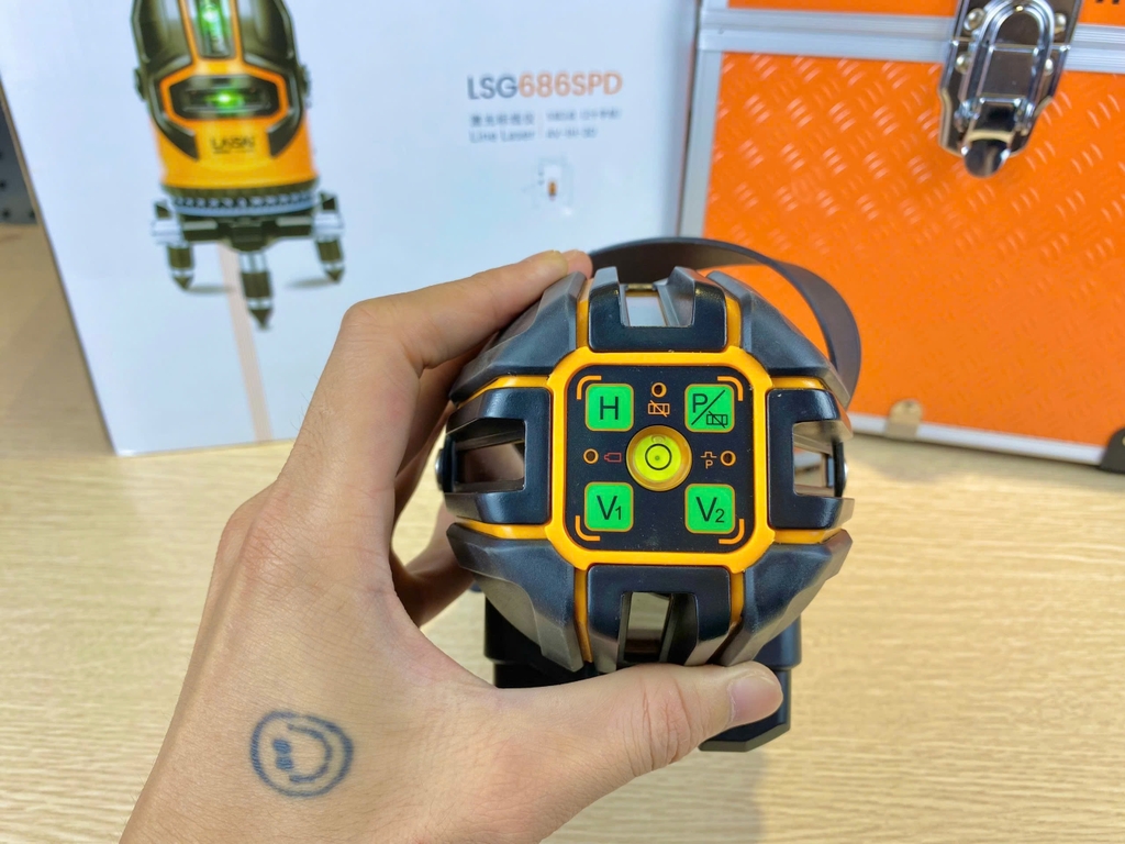Máy cân bằng laser 5 tia xanh Laisai LSG686SPD