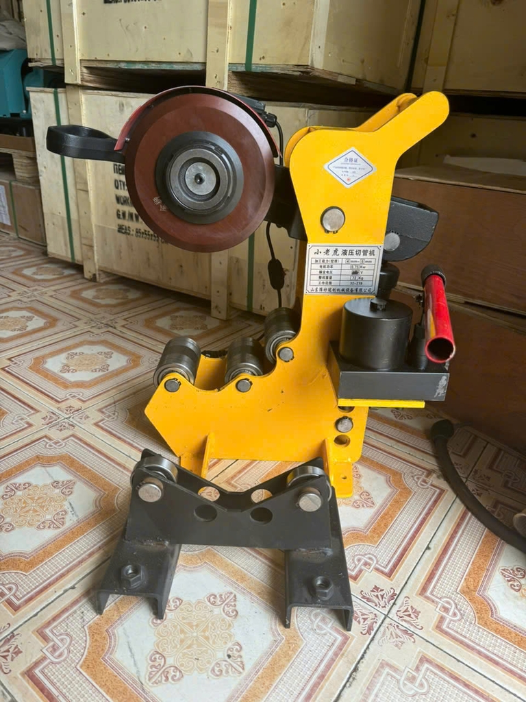 Máy Cắt Ống Thép Thủy Lực 219mm - QG-012