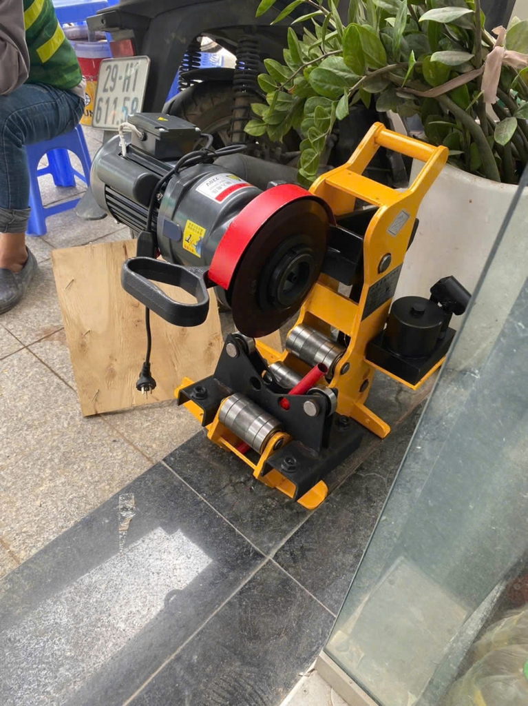 Máy Cắt Ống Thép Thủy Lực 219mm - QG-012