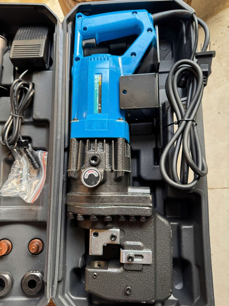 Máy đột lỗ thủy lực cầm tay MHP-20 ( Phổ Thông )