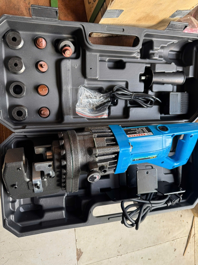 Máy đột lỗ thủy lực cầm tay MHP-20 ( Phổ Thông )