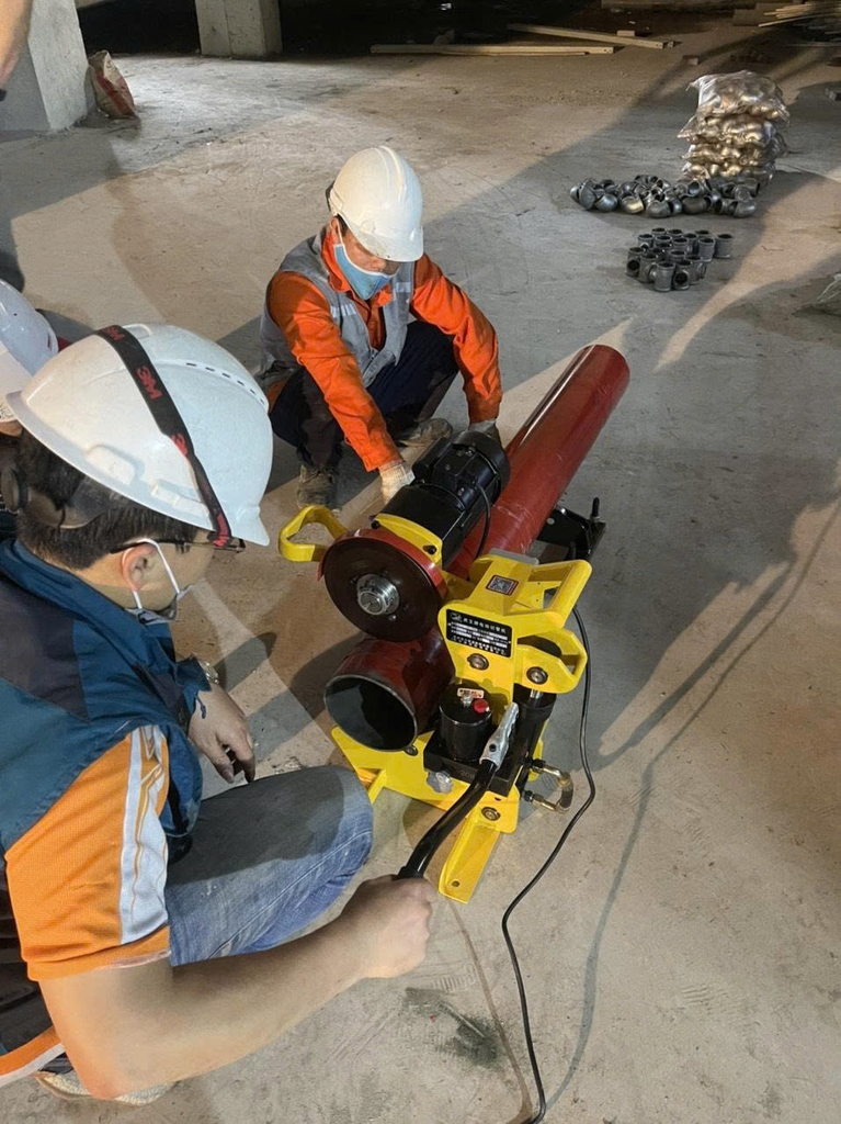 Máy cắt ống thủy lực QG8C-A