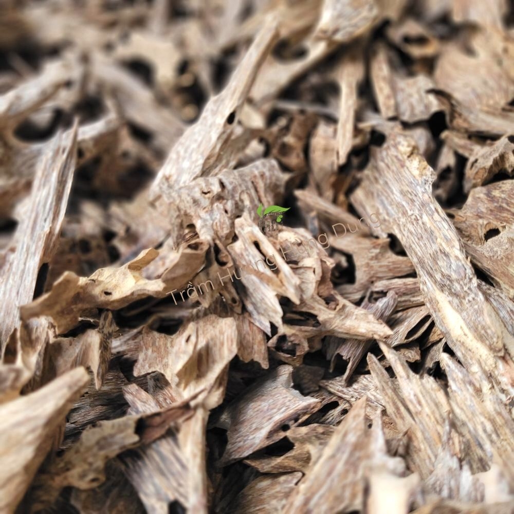 TRẦM MIẾNG TỰ NHIÊN - NATURAL AGARWOOD - HD06