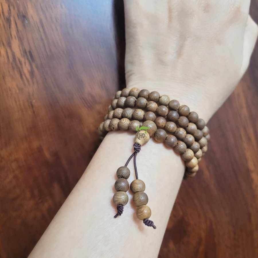 CHUỖI TRÀNG 108 HẠT TRẦM HƯƠNG TỰ NHIÊN SIZE 6 LI - VIP