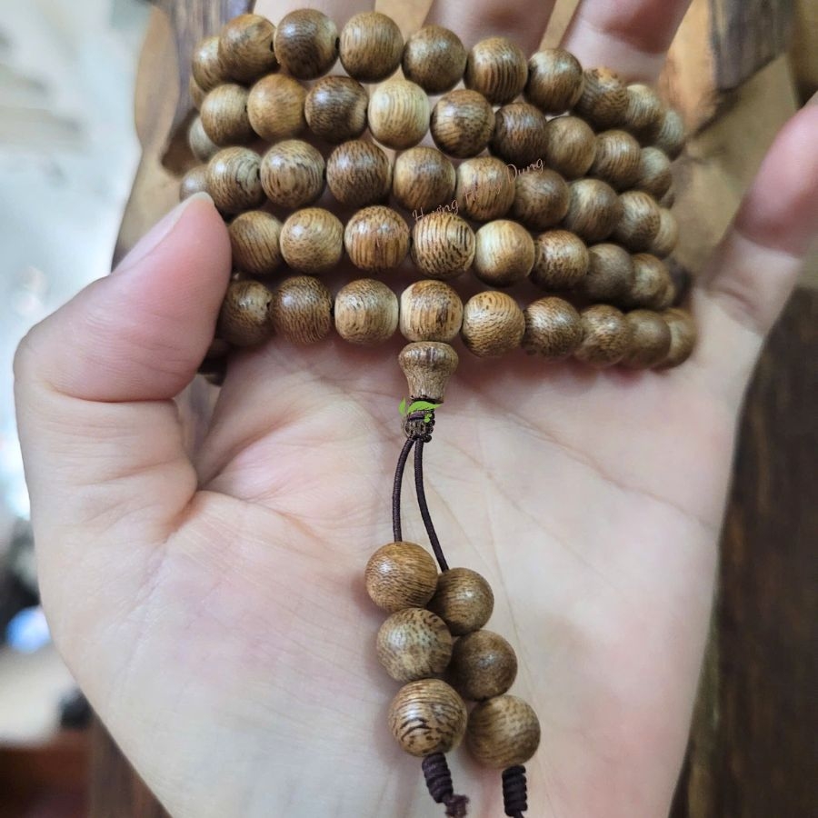 CHUỖI TRÀNG TRẦM HƯƠNG 108 HẠT MINH NGUYỆT SIZE 8MM