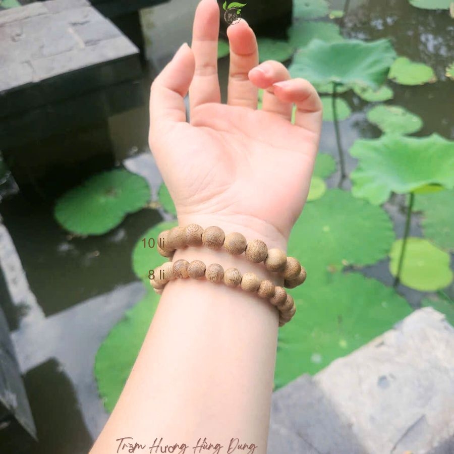 VÒNG TAY TRẦM HƯƠNG NỮ TRÒN TRƠN 8MM