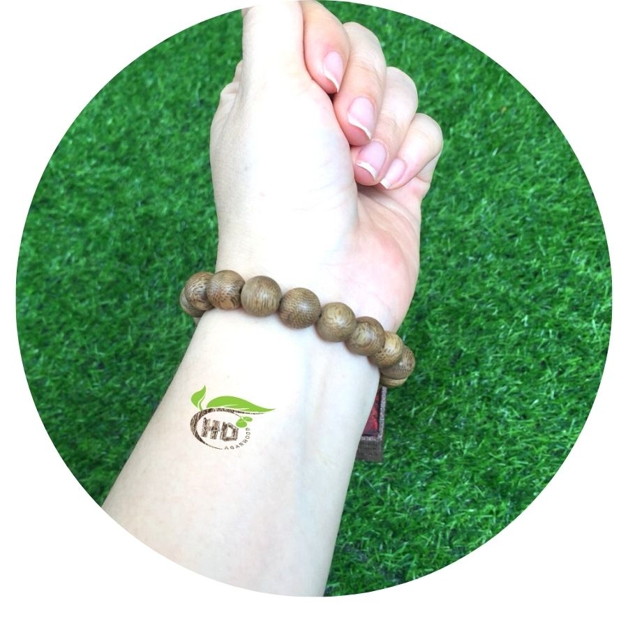 VÒNG TAY TRẦM HƯƠNG TỰ NHIÊN TRÒN TRƠN SIZE 10MM