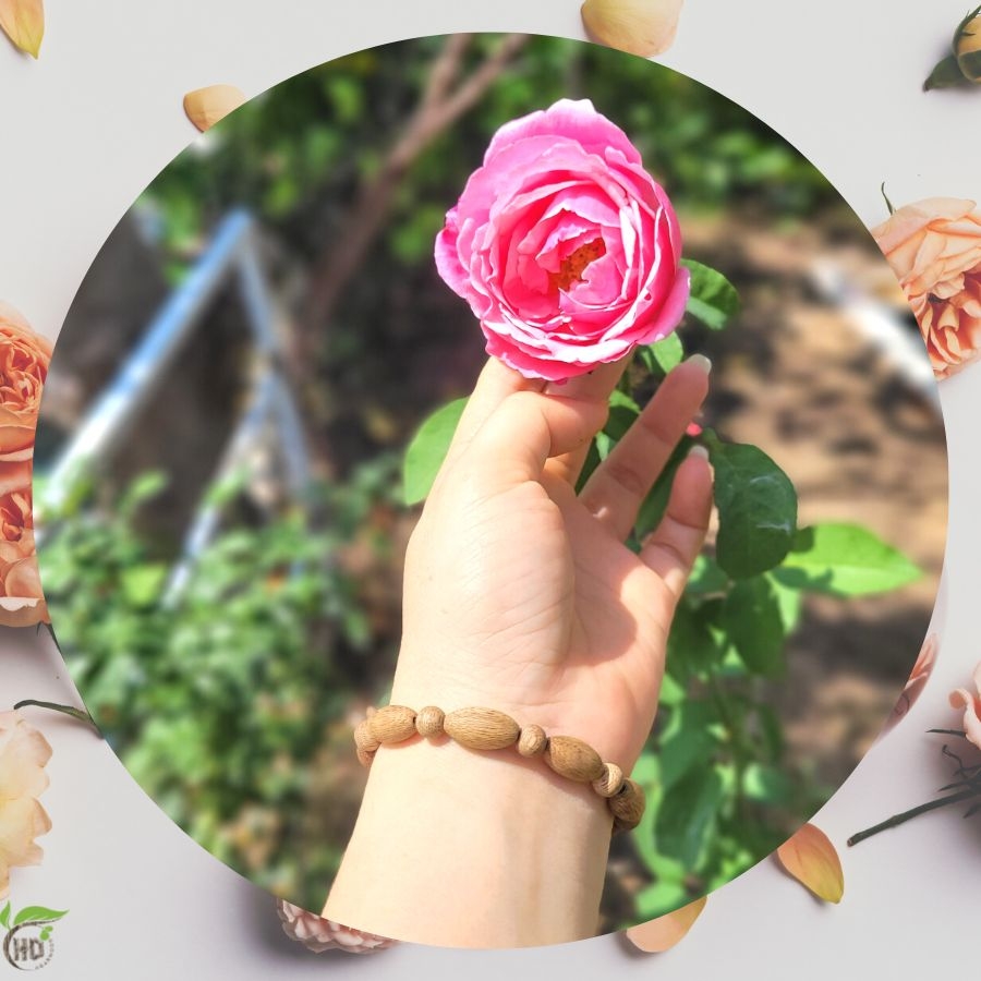 VÒNG TRẦM HƯƠNG TỰ NHIÊN NỮ
