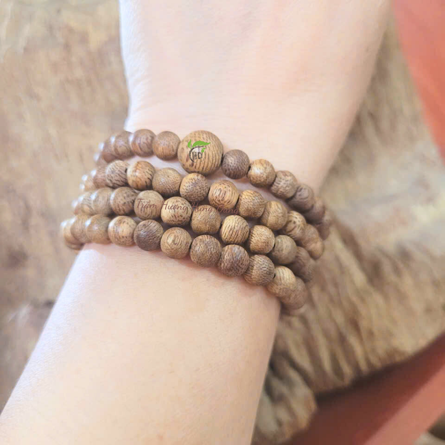 VÒNG TAY 108 HẠT TRẦM HƯƠNG TỰ NHIÊN SIZE 6 LI
