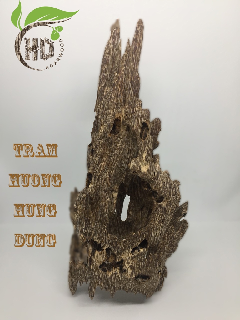 TRẦM HƯƠNG TỰ NHIÊN NGUYÊN KHỐI 420 gram
