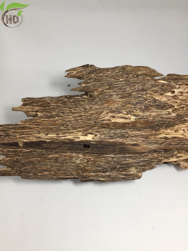 TRẦM HƯƠNG TỰ NHIÊN NGUYÊN KHỐI 420 gram