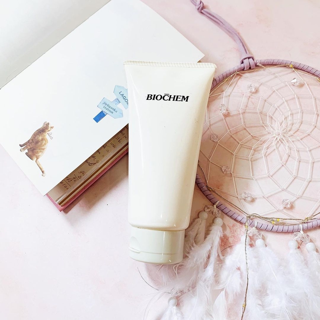 Sữa rửa mặt Biochem chiết xuất hoa hồng