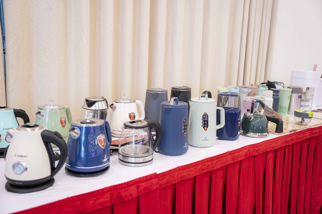 Trưng bày sản phẩm gia dụng & điện gia dụng Kalpen tại Hội nghị "Âm vang Đại ngàn"