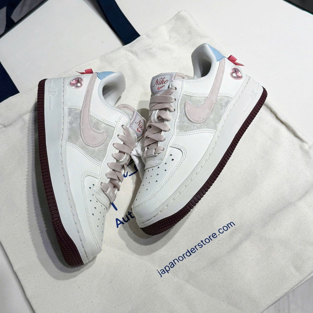 air force 1 valentines day 2004