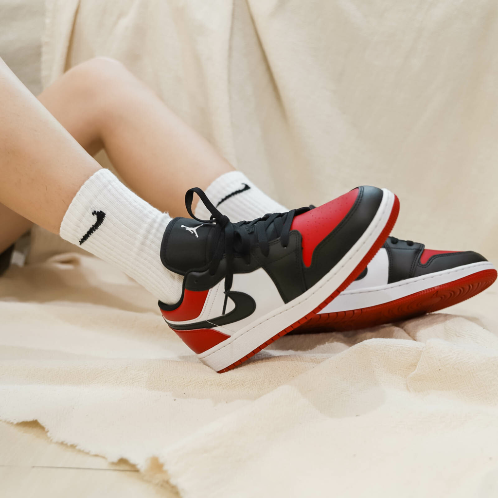 Nike Air Jordan 1 Low Bred Toe (GS) 553560-612 | 553558 612 Nike Air Jordan 1 Low Bred Toe (Gs) 553560-612 | 553558 612