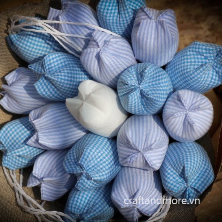 Hoa vải handmade tulip xanh pastel