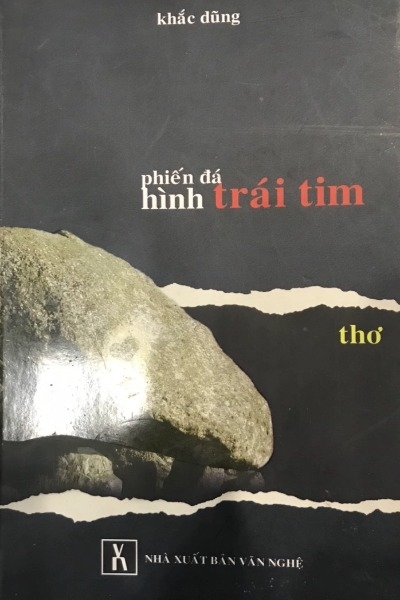 Phiến Đá Hình Trái Tim