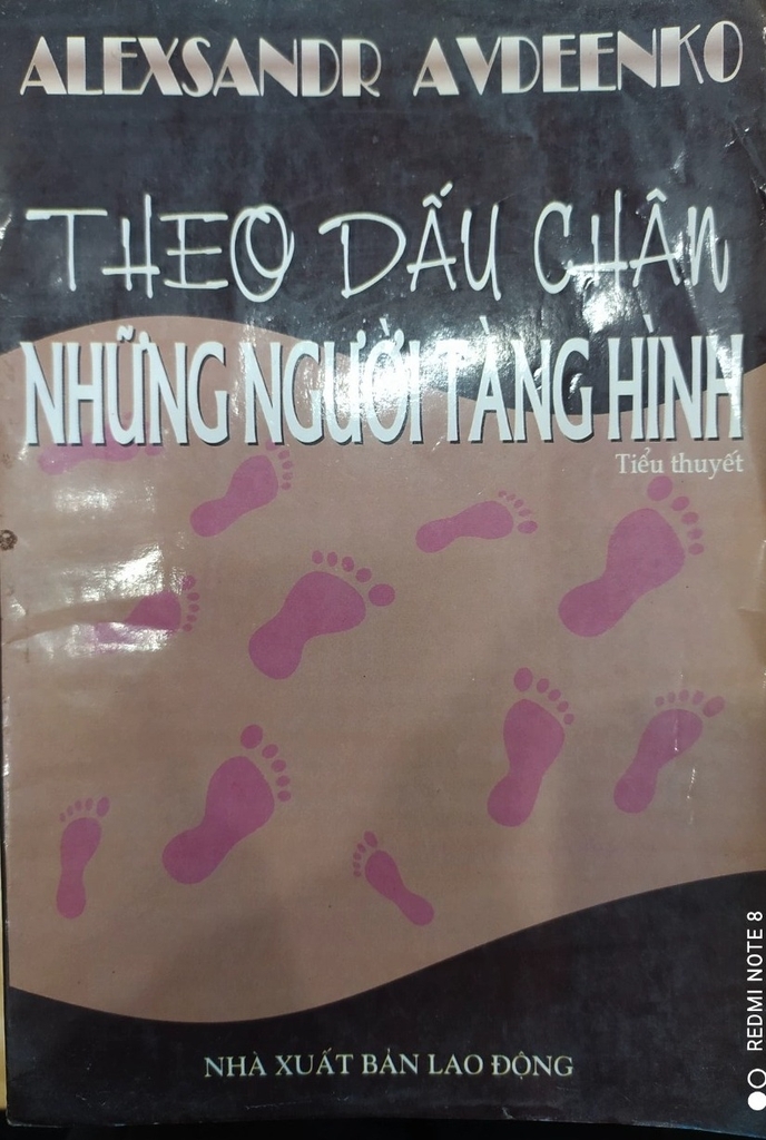 Theo Dấu Chân Những Người Tàng Hình