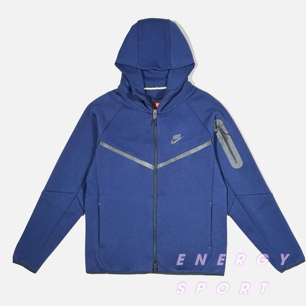 navy blue nike tech fleece