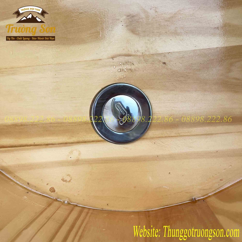 Bồn tắm bằng gỗ thông dáng nằm