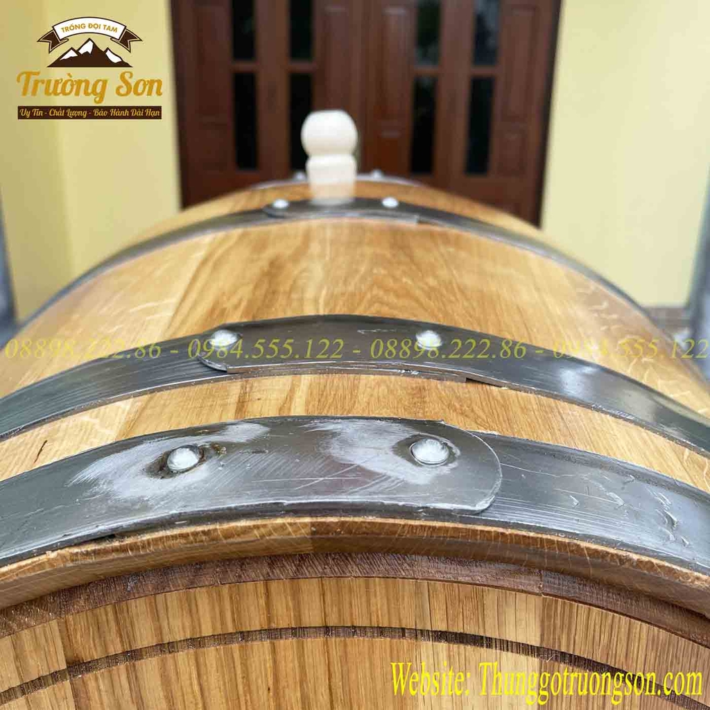 Thùng rượu gỗ sồi 200 lít