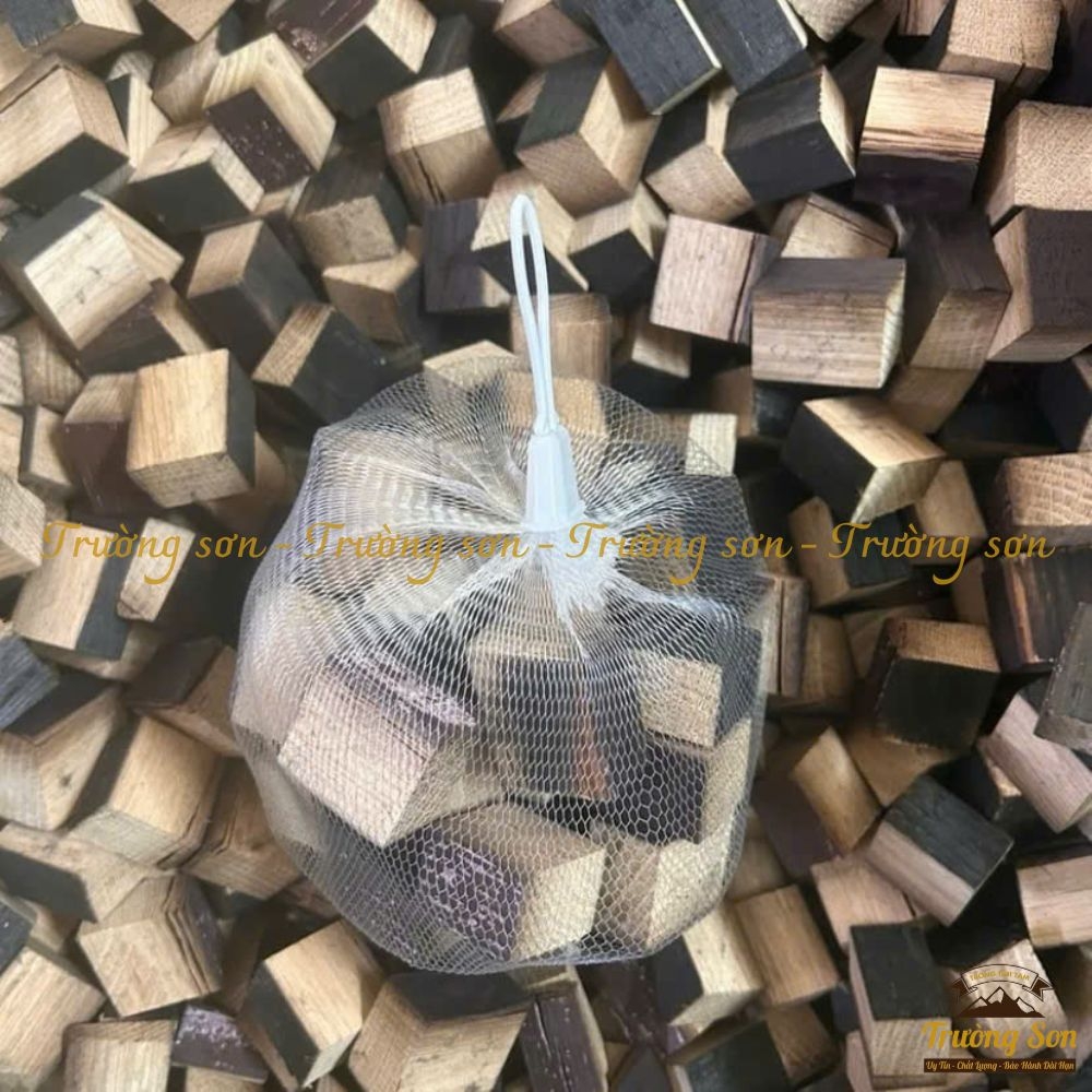 Vụn gỗ sồi ngâm rượu