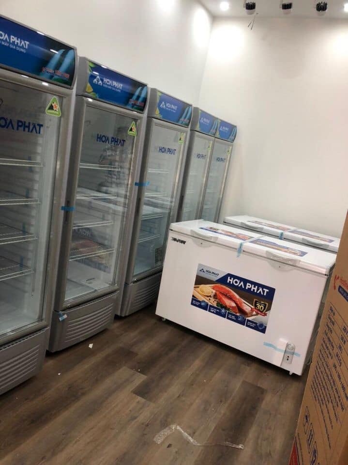 Tủ 1 ngăn đông 2 cánh mở 666L Hòa Phát dài 1,3 MÉT