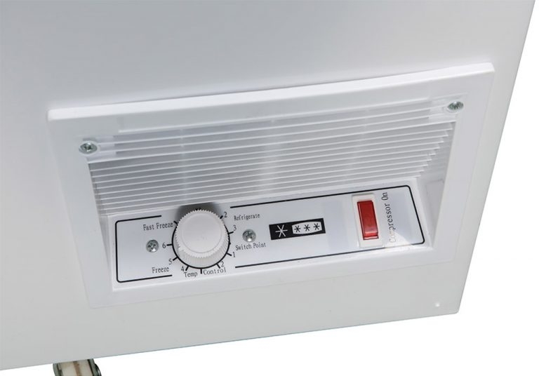 Tủ đông Alaska HB-1500C 1 ngăn đông 3 nắp dỡ 1500L dàn đồng