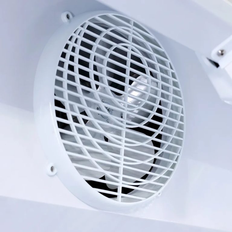 Tủ đông đứng mặt kính Alaska IFG-700, 700 lít