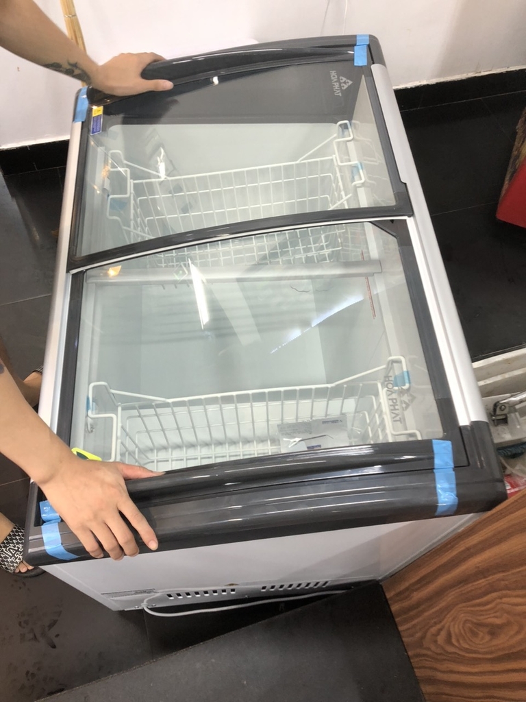 Tủ đông trưng bày kính cong Hòa Phát Inverter 1 ngăn 2 cánh HSF AD8280.C1 500 lít